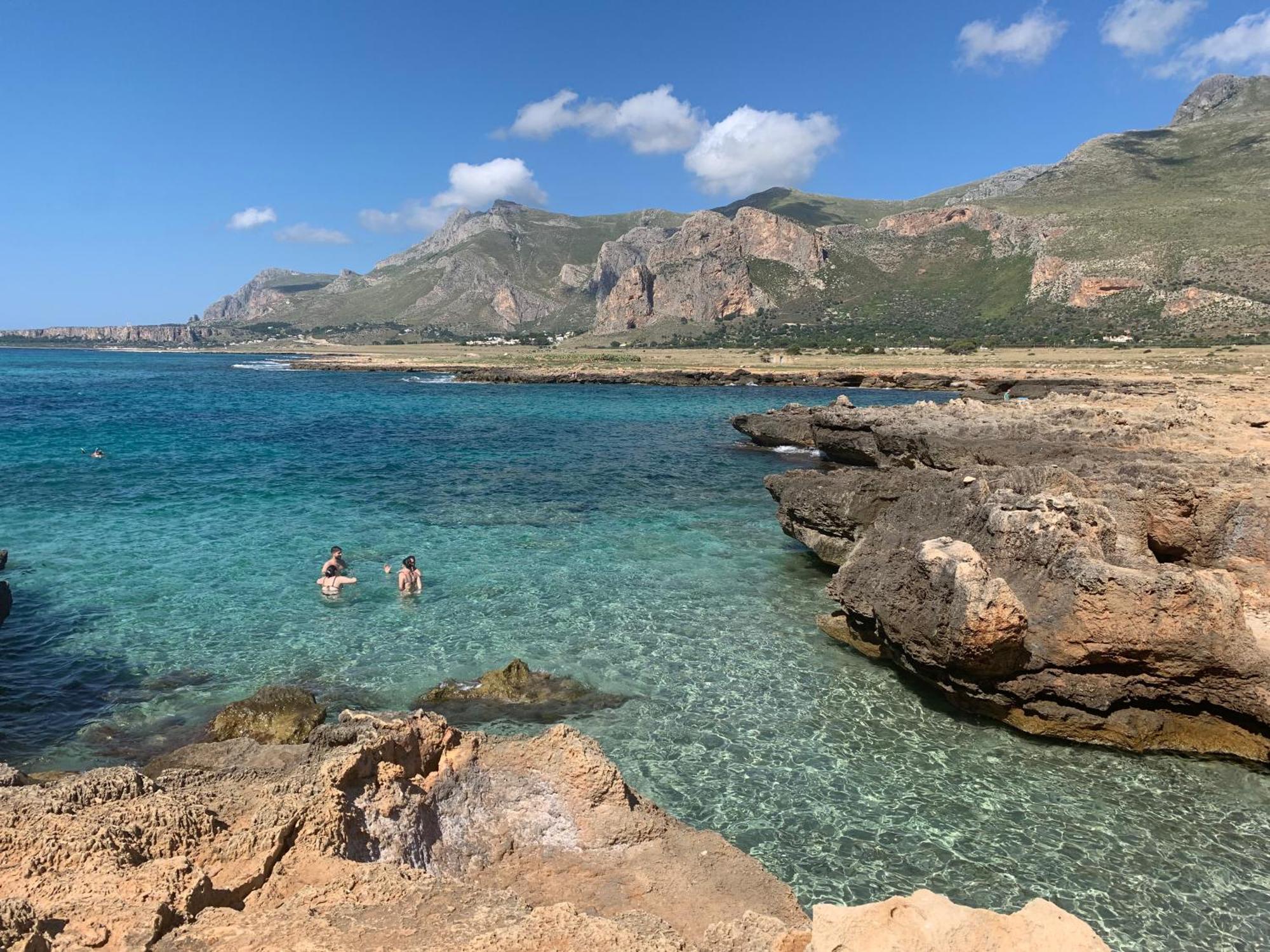 L'Oasi Una Pineta Sul Mare Custonaci Bagian luar foto