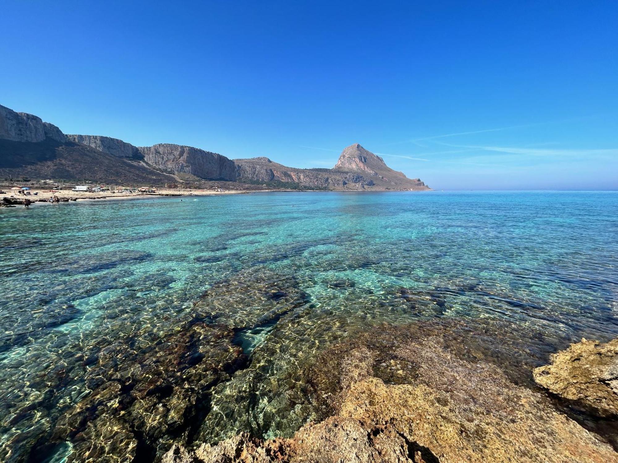 L'Oasi Una Pineta Sul Mare Custonaci Bagian luar foto