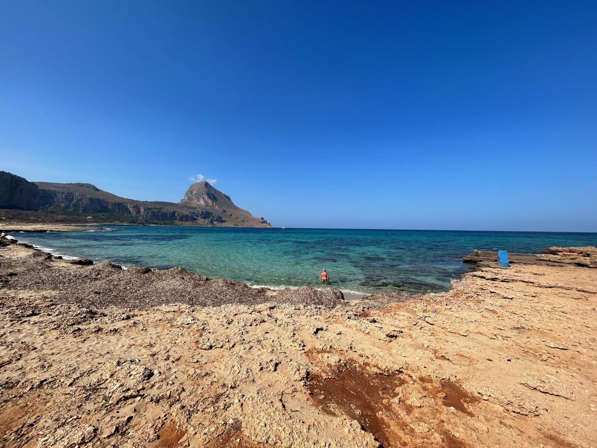 L'Oasi Una Pineta Sul Mare Custonaci Bagian luar foto