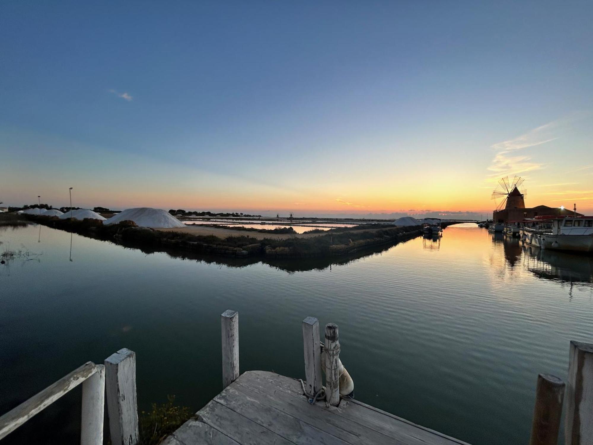L'Oasi Una Pineta Sul Mare Custonaci Bagian luar foto