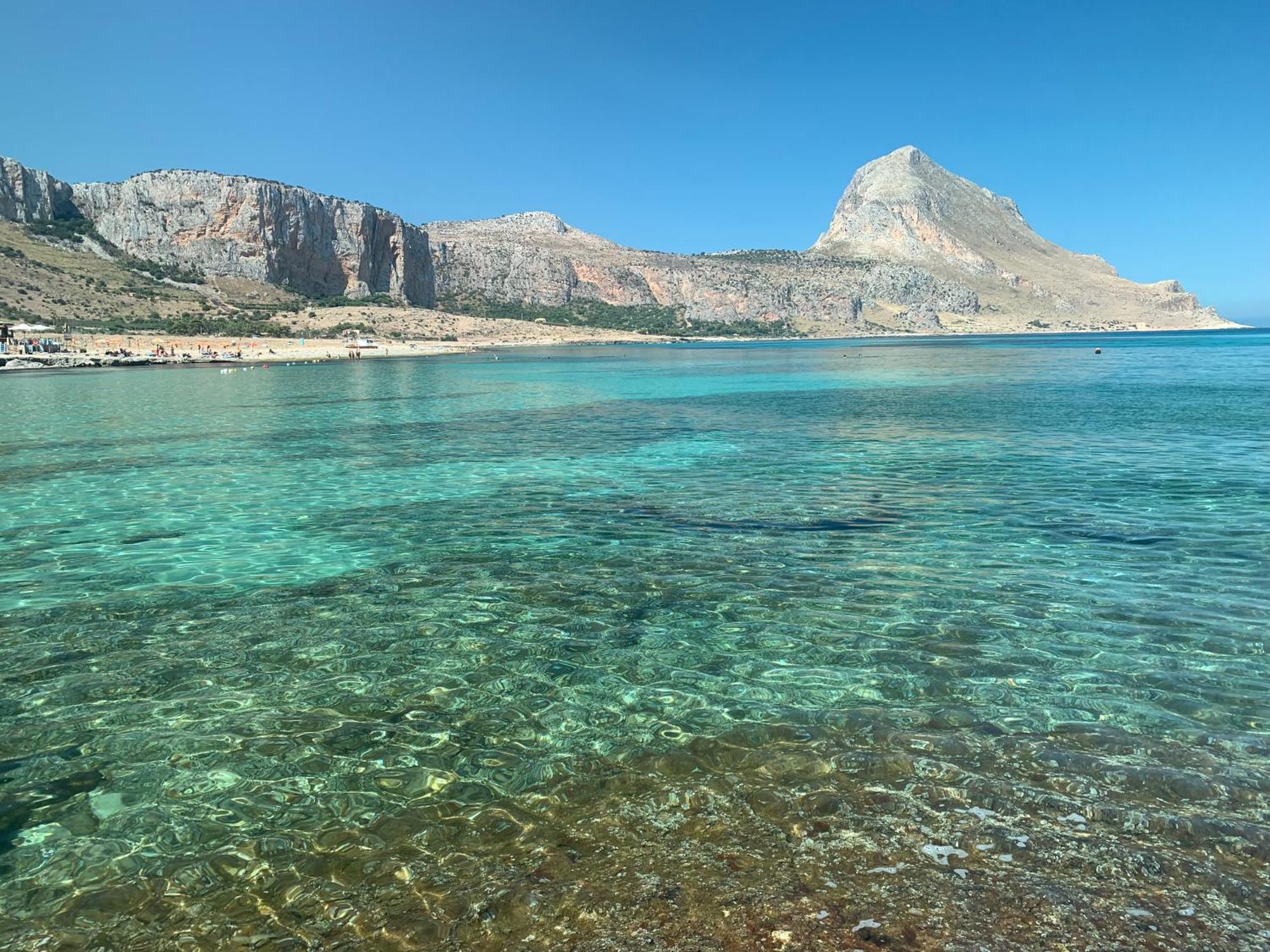 L'Oasi Una Pineta Sul Mare Custonaci Bagian luar foto